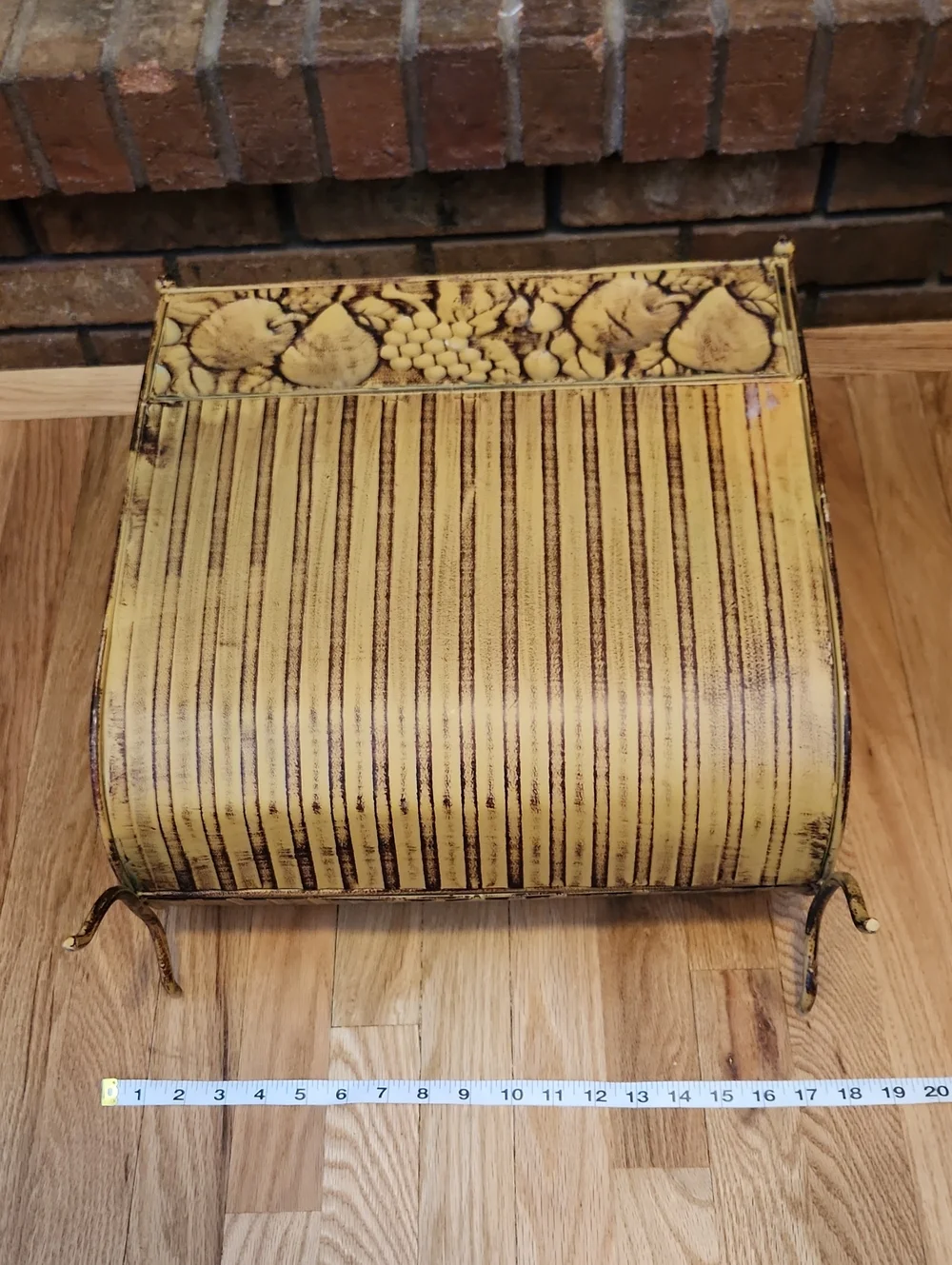 French Farmhouse Cottage Core Style Fruit Themed Metal Magazine Rack Rustic